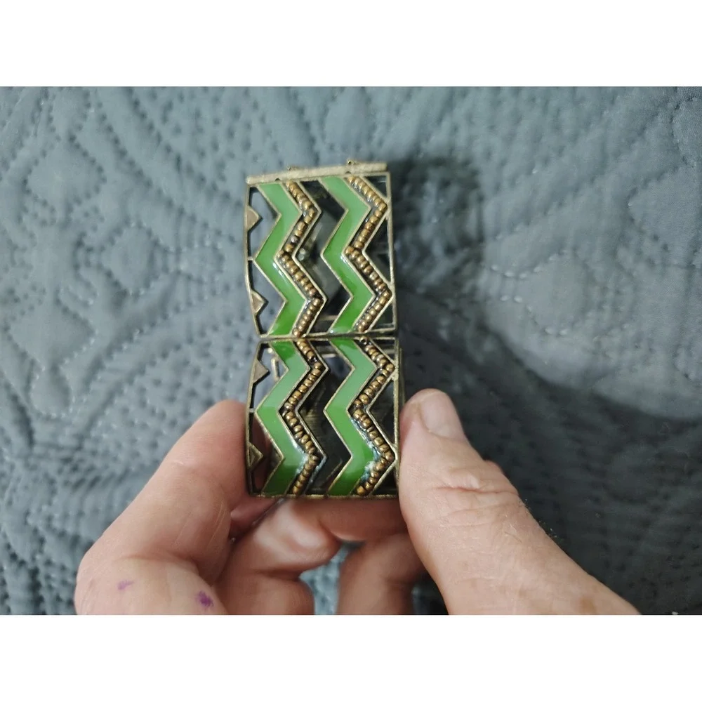 Green Enamel Chevron Stretch Bracelet Bronze Tone Boho‎ Geometric Wide Cuff
